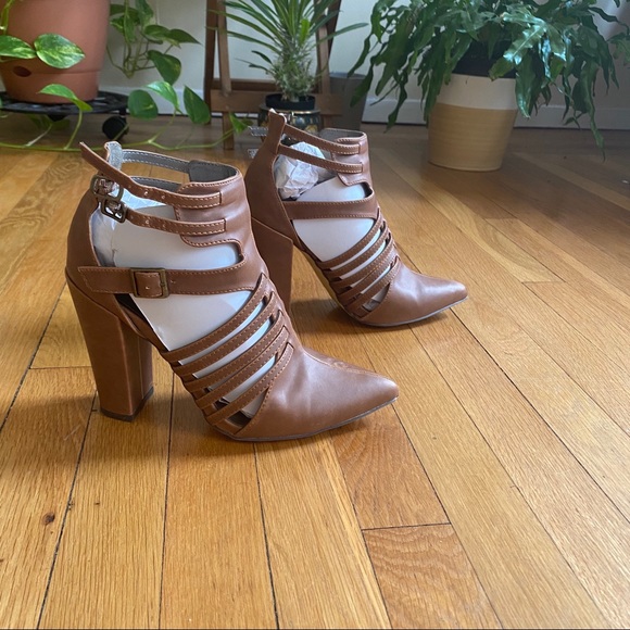 Michael Antonio Strapy Ankle Boots - Picture 2 of 4